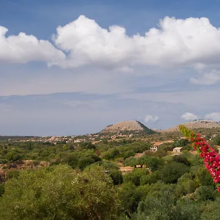 Βίλα Falcon Τραπεζάκι